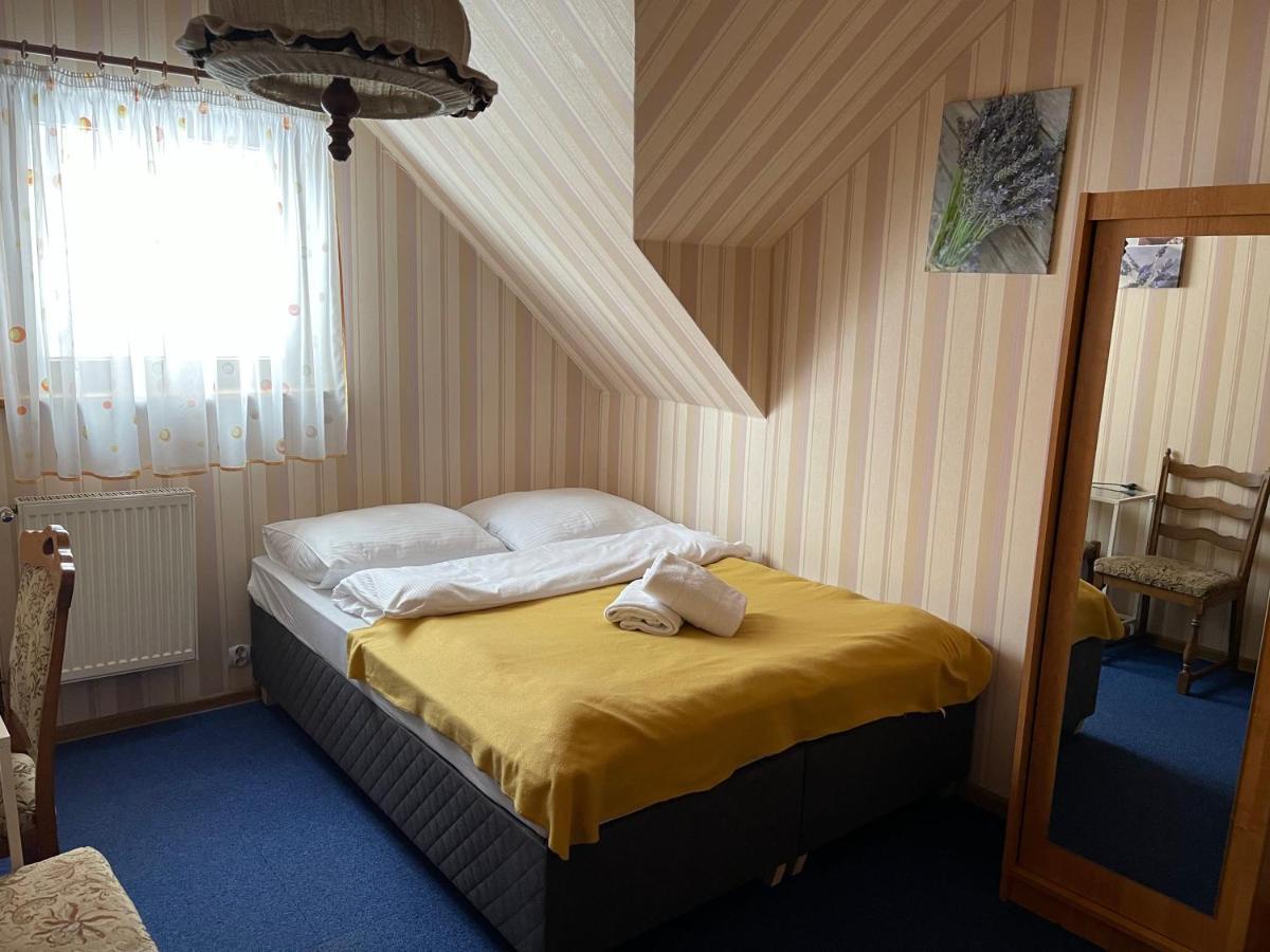 Agropajda Villa Sokolec Bagian luar foto