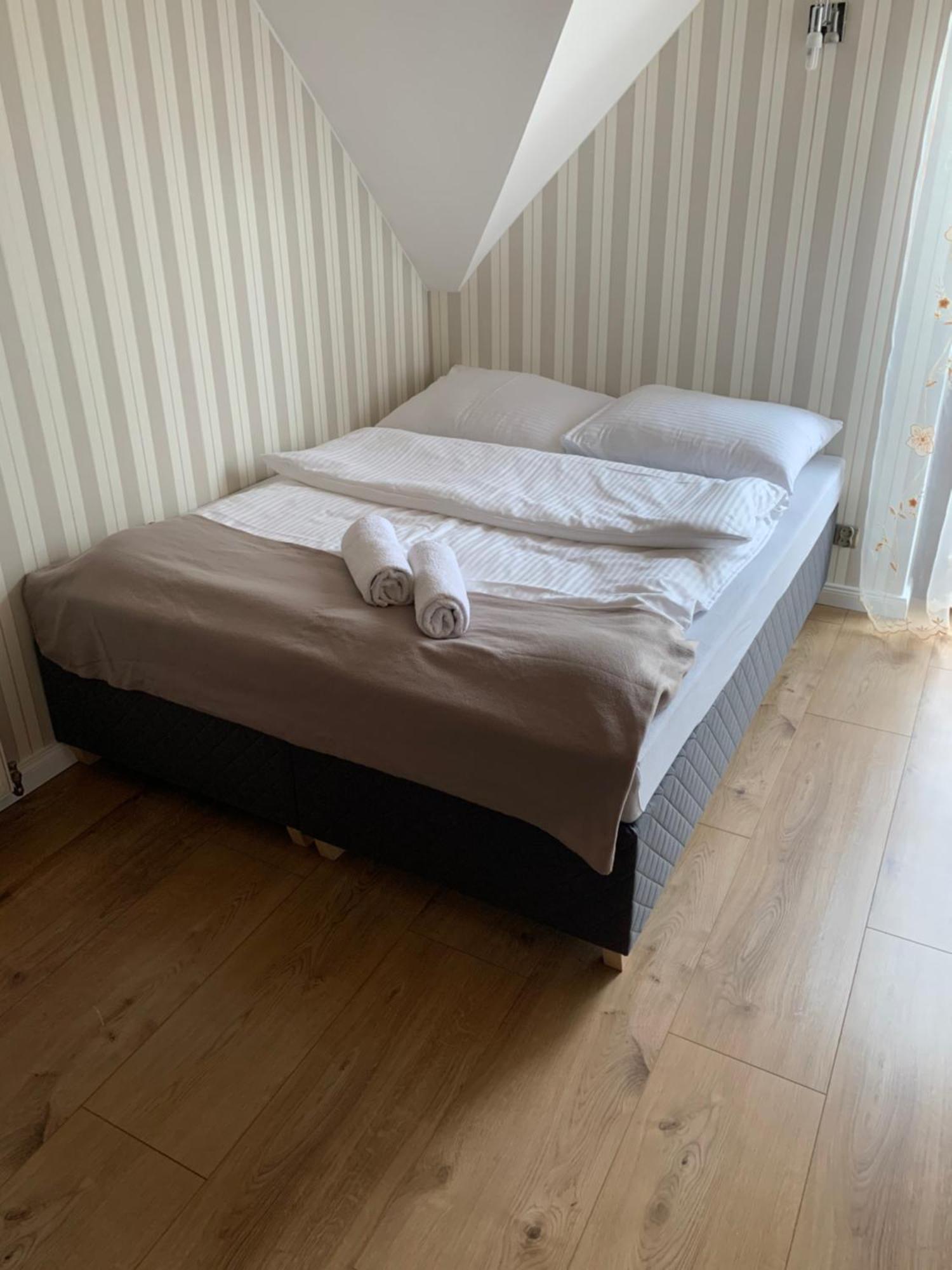 Agropajda Villa Sokolec Bagian luar foto
